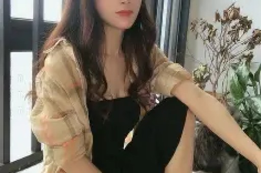 斗鱼女主播忘关摄像头私密画面流出！虚假人设彻底翻车